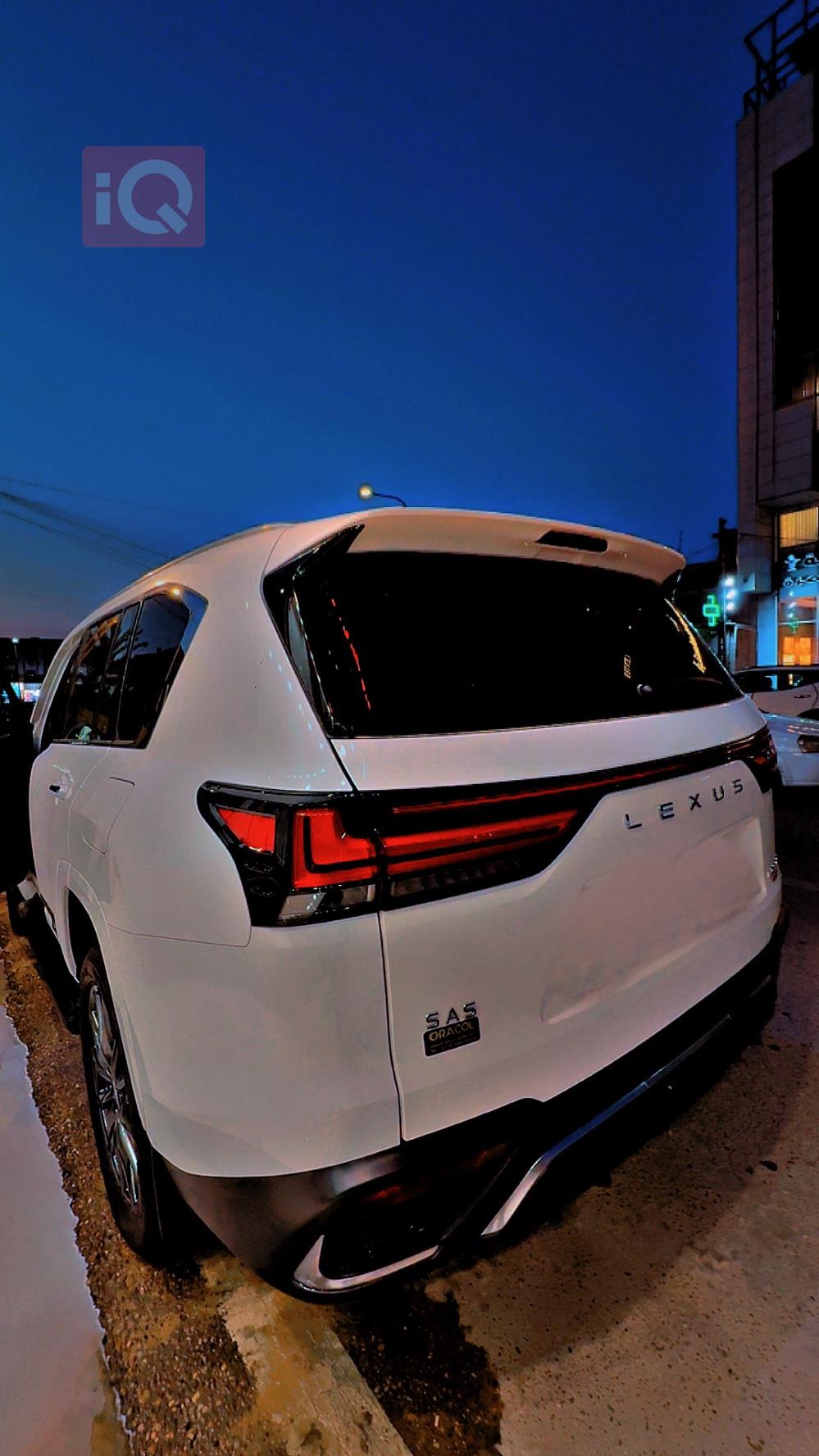 Lexus LX